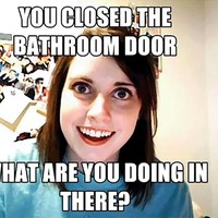 Laina Morris viral di 2012 setelah membuat parodi video klip Justin Bieber, Boyfriend. Setelah 21 juta kali hingga sekarang, ekspresi wajahnya dalam postingan itu diambil jadi meme dan dijuluki Overly Attached Girlfriend’,Foto: Instagram Laina Morris