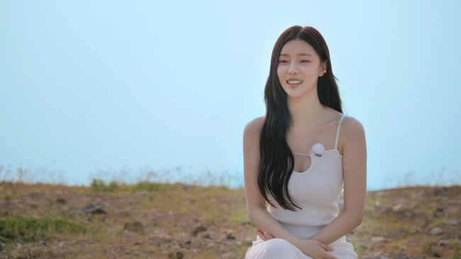 Setelah penayangan perdana Single’s Inferno 4 pada Selasa (14/1/2025), Lee Si An sontak ramai menjadi perbincangan. Penggemar siap memberikan dukungan untuknya agar segera mendapatkan pria terbaik yang akan jadi jodohnya. Foto: dok. Instagram @youseeany