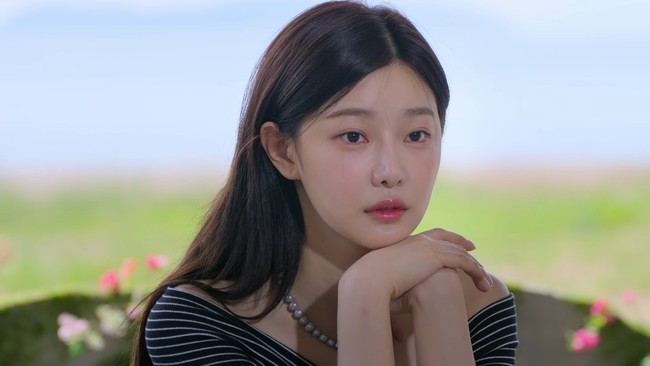 Saat tampil di Produce 48, Lee Si An datang sebagai trainee naungan Stone Music Entertainment. Seperti Jo Yu Ri eks IZ*ONE yang eksis membintangi Squid Game  2 dan Jang Gyu Ri eks fromis_9 yang jadi pemain When the Phone Rings. Foto: dok. Instagram @youseeany