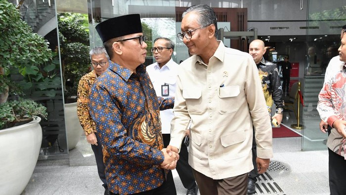 Mendes PDT Yandri Susanto dan Menteri PU Dody Hanggodo