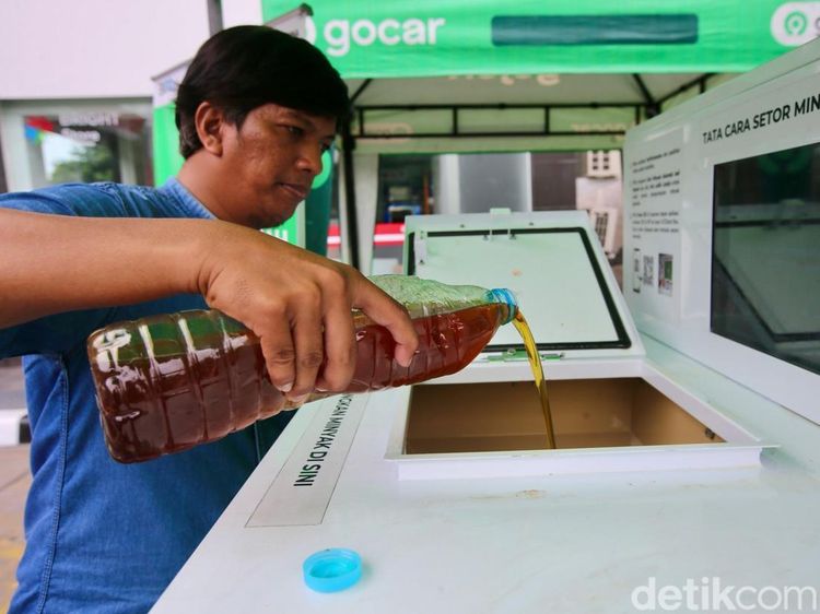 Mengubah Minyak Jelantah Jadi Rupiah