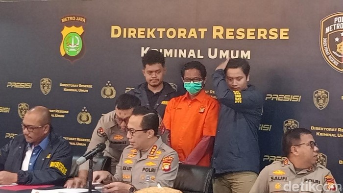Nanang Gimbal saat dirilis polisi.