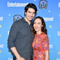 Aktor Brandon Routh digugat cerai istrinya, Courtney Ford, setelah 17 tahun mengarungi bahtera rumah tangga. Meskipun berpisah, keduanya sepakat tetap berteman dan bersama-sama mengasuh buah hati mereka, Leo. Foto: Getty Images for Entertainment W/Amy Sussman