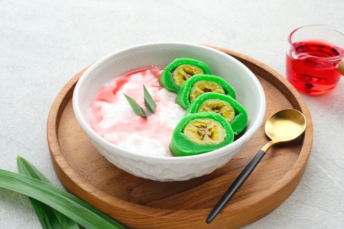 Serupa tapi Tak Sama, Ini 5 Perbedaan Es Pisang Ijo dan Pallu Butung