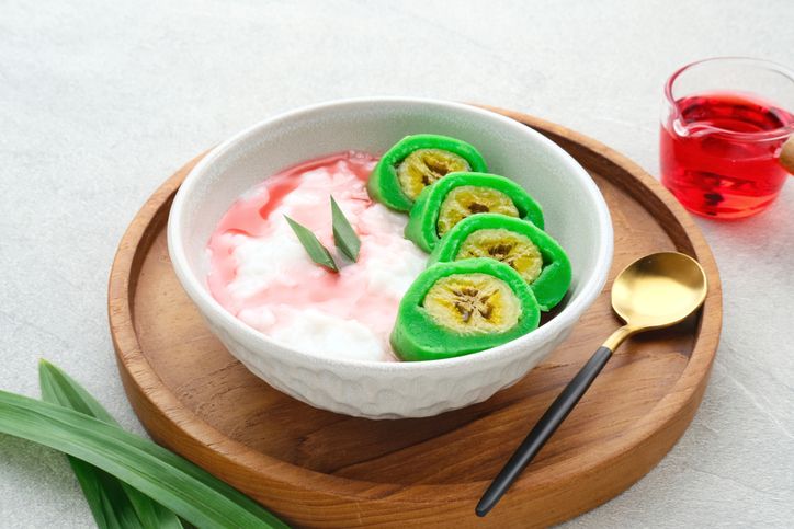Serupa tetapi Tak Sama, Ini 5 Perbedaan Es Pisang Ijo dan Pallu Butung