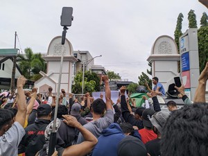 Berdemonstrasi di DPRD NTB, Ratusan Nelayan Tolak Pemasangan VMS