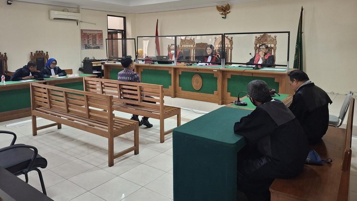 Robinson Saalino jalani sidang putusan mafia TKD Wedomartani di Pengadilan Negeri (PN) Yogyakarta, Kamis (16/1/2025).