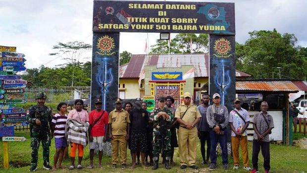 Seorang Wakil Pimpinan OPM Kodap IV/Sorong Raya berinisial HK menyerahkan diri ke pihak TNI di Maybrat. Dokumen Istimewa