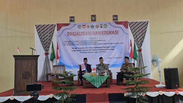 Sosialisasi dan edukasi wawasan kebangsaan di Pondok Pesantren  Miftahul Huda, Desa Donoyudan, Kecamatan Kalijambe, Kabupaten Sragen, Kamis  (16/1/2025).