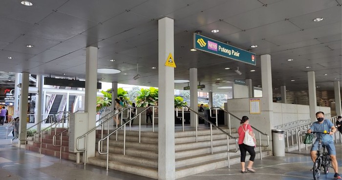 Stasiun MRT Potong Pasir Singapura