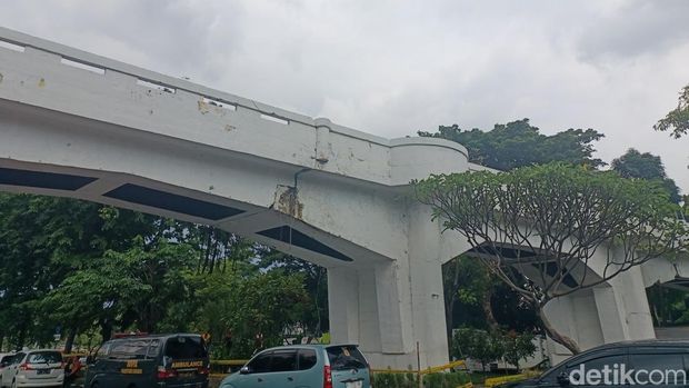 Bangunan cagar budaya viaduk Jalan Pahlawan Surabaya