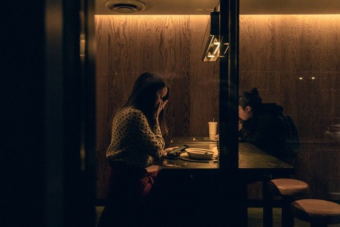 5 Kisah Orang Diusir Restoran Gegara Pakai Baju Seksi hingga Makan Sendirian
