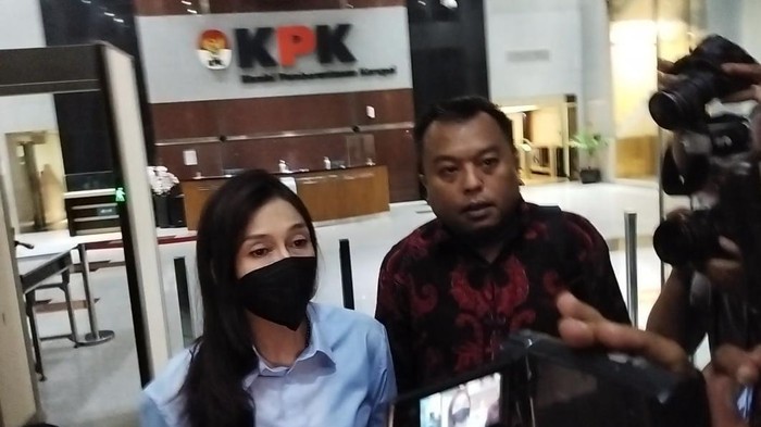 Anggota DPR RI, Maria Lestari, selesai diperiksa KPK