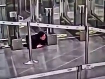 Nyaris Jadi Penumpang Gelap, Perempuan Ini Masuk Bandara dan Pesawat