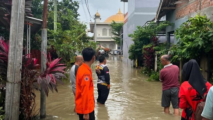 Banjir terjadi di Sukaraja, Prabumulih mengakibatkan 200 KK terdampak.