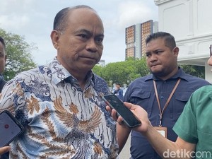 Budi Arie Sebut Jokowi dan Sultan Tak Bahas Rencana Pertemuan Prabowo-Mega