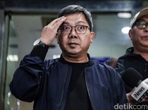 Video: Momen Bung Towel Datangi Polda Metro untuk Laporkan Netizen