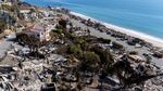 Foto Udara Malibu Porak Poranda Usai Dilalap Kebakaran Hutan