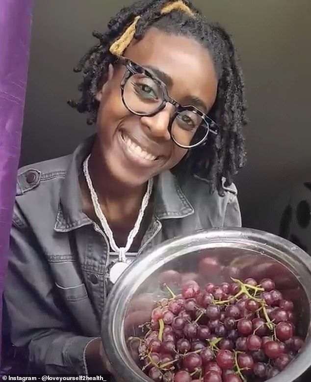 Just Eating Fruit for 30 Days, This Woman Experienced Positive and Negative Effects