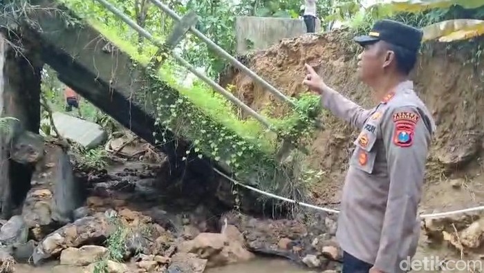 Jembatan Putus Diterjang Banjir, Pemkab Bangkalan Butuh Rp 1 M untuk Perbaikan