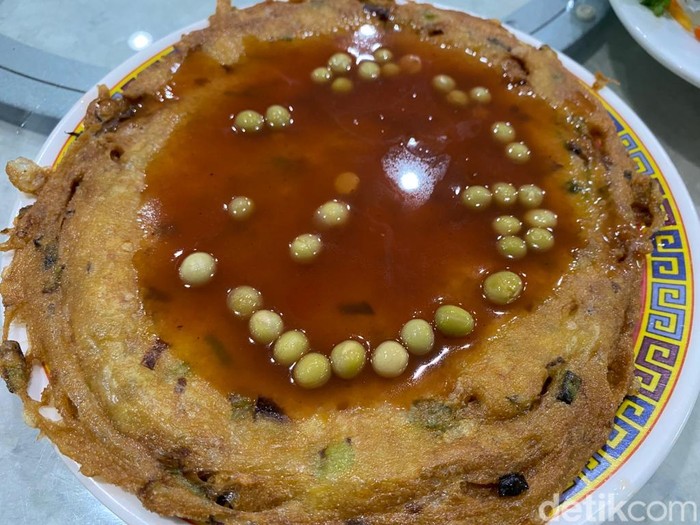 Kelezatan Ngohiong dan Fuyunghai Hakka di Siauw A Tjiap yang Bertahan 102 Tahun  Kelezatan Ngohiong dan Fuyunghai Hakka di Siauw A Tjiap yang Bertahan 102 Tahun
