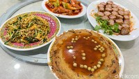 Selain menu di atas, Siauw A Tjiap juga punya menu andalan lainnya. Seperti Ikan Gurame Tahu Taus, Ayam Rebus, Babi Hong, hingga aneka olahan Swikee. Foto: detikFood