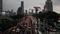 Kewajiban asuransi TPL untuk kendaraan itu tertuang dalam Undang-Undang Nomor 4 Tahun 2023 tentang Pengembangan dan Penguatan Sektor Keuangan (UU PPSK). Dalam Undang-Undang PPSK pasal 39A disebutkan, Pemerintah dapat membentuk Program Asuransi Wajib sesuai dengan kebutuhan. 