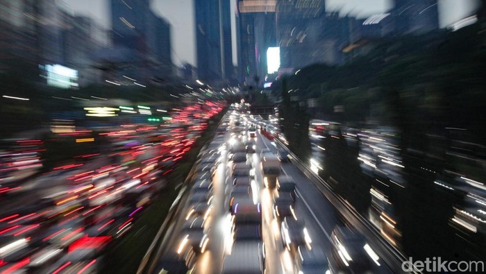 Kendaraan Bermotor Bakal Wajib Punya Asuransi TPL Pemerintah bakal mewajibkan semua kendaraan bermotor harus memiliki asuransi Third Party Liability (TPL) atau tanggung jawab hukum pihak ketiga. Apa itu?
