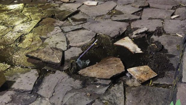 Kerusakan yang terjadi di 6 taman Surabaya.