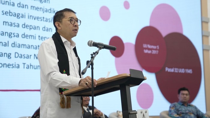 Menbud Fadli Zon