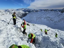 500 Orang Cari Pendaki Hilang di Gunung Itali