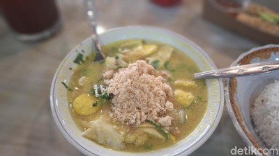 Gurih Mantap! Soto Cak Har Legendaris yang Tersohor di Surabaya