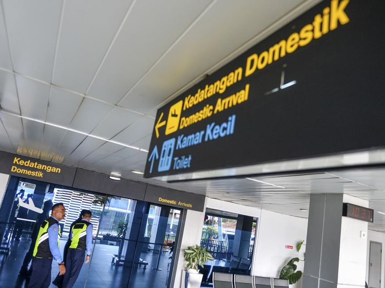 Suasana Bandara Husein Sastranegara Bandung yang Rencananya Dibuka Kembali