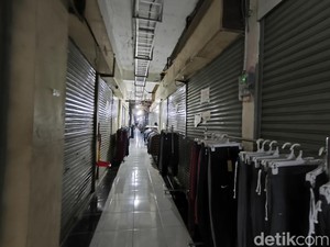 Siasat Pedagang PGC Bertahan Hidup Meski Sepi Pembeli