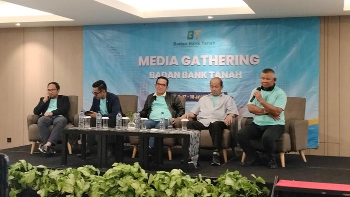 Acara Media Gathering Kinerja 2024 dan Outlook 2025 di Bandung