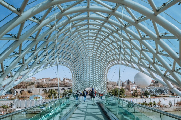 Bridge of Peace di Kota Tbilisi, Georgia