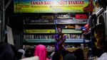 Cara Unik Ustad Yahya, Ngajar Ngaji Berkostum Badut