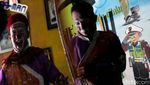 Cara Unik Ustad Yahya, Ngajar Ngaji Berkostum Badut