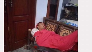 Pemilik toko masih tidur... Foto: X.com