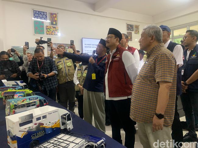 Gus Ipul Berterima Kasih ke CT karena Bangun SMA Unggulan CT ARSA. (Mulia Budi/detikcom)