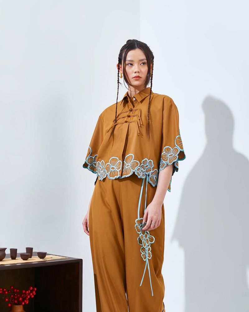 Koleksi Fashion Imlek 2025 kreasi Frederika