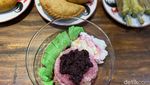 Gurih Berempah! Nasi Campur Makassar dengan Lauk Toppa Lada