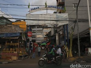 Melihat Kondisi Pasar Tertua di Jakarta