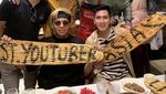 Momen Verrell Bramasta Makan Bareng STY hingga Cicip Steak Salt Bae