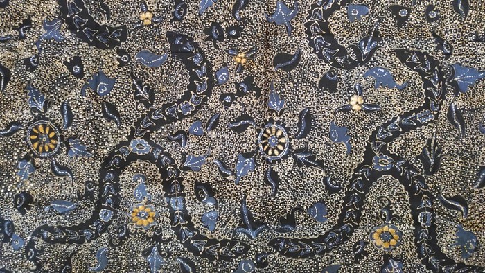 Motif batik gringsing polet.