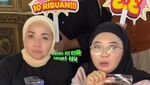 Ini Potret Muzdalifah Saat Makan Bareng Suami dan Jualan Camilan