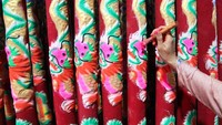 Hio-hio tersebut dijual mulai dari Rp20 ribu hingga Rp300 ribu tergantung ukuran. 