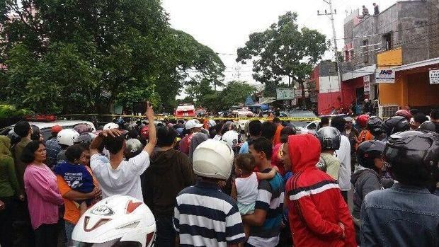 Kecelakaan pesawat Super Tucano jatuh di Kota Malang 2016