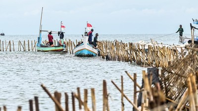 Potret Pagar Misterius di Laut Tangerang Akhirnya Dibongkar