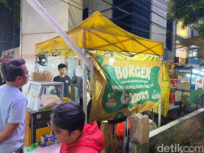 Puas Makan Burger Rp 25 Ribuan yang Toppingnya Lumer di Bekasi!